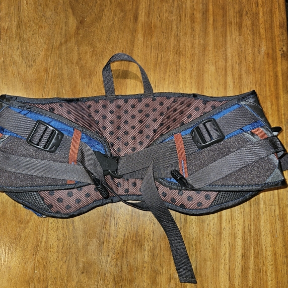 Bundle 5/$30   The NorthFace Flight series hydration pack - Picture 8 of 8